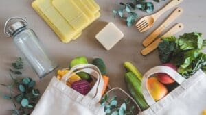 How to use less plastic - sustainable living tips