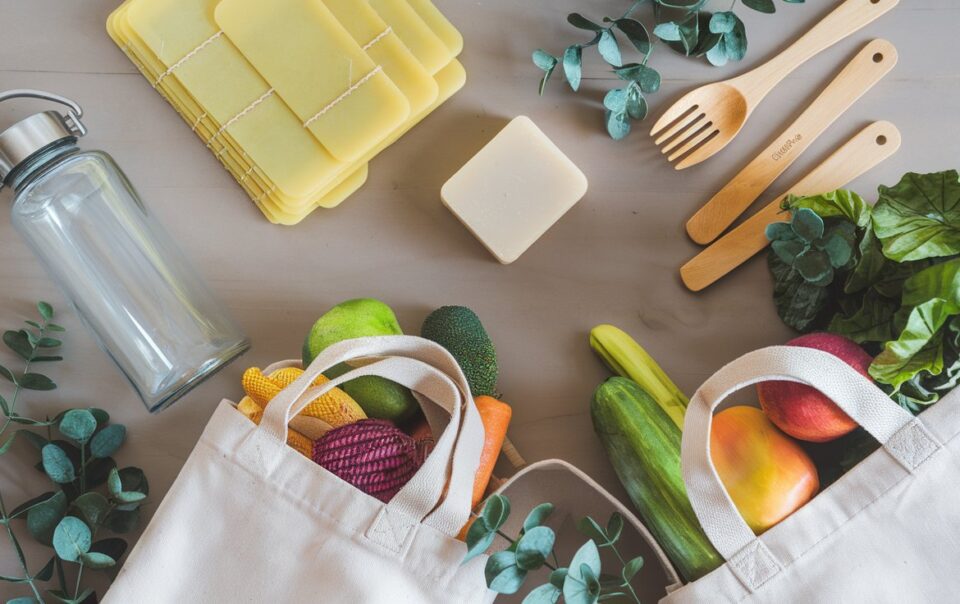 How to use less plastic - sustainable living tips